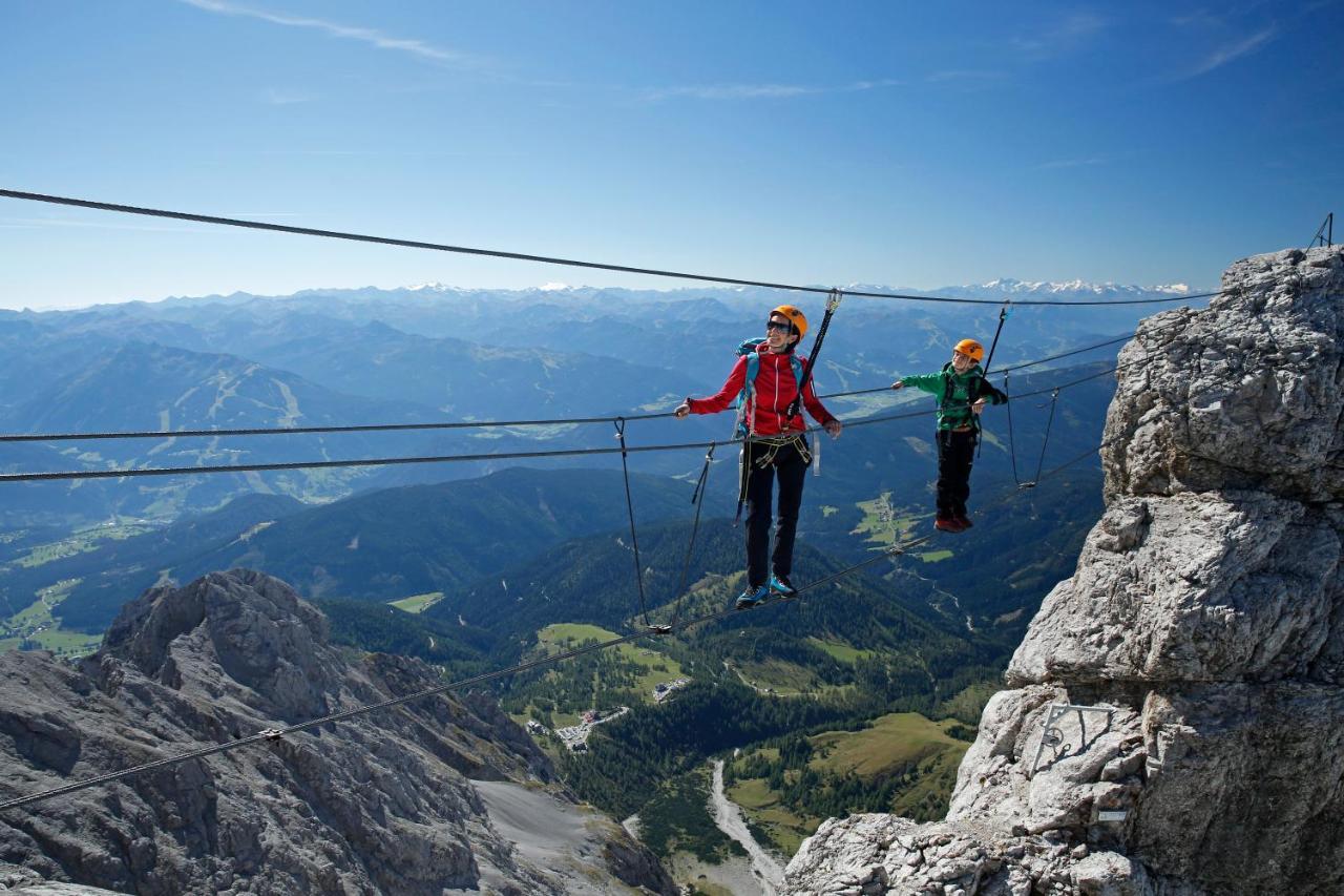 Hotel Laerchenhof Ramsau am Dachstein Bagian luar foto