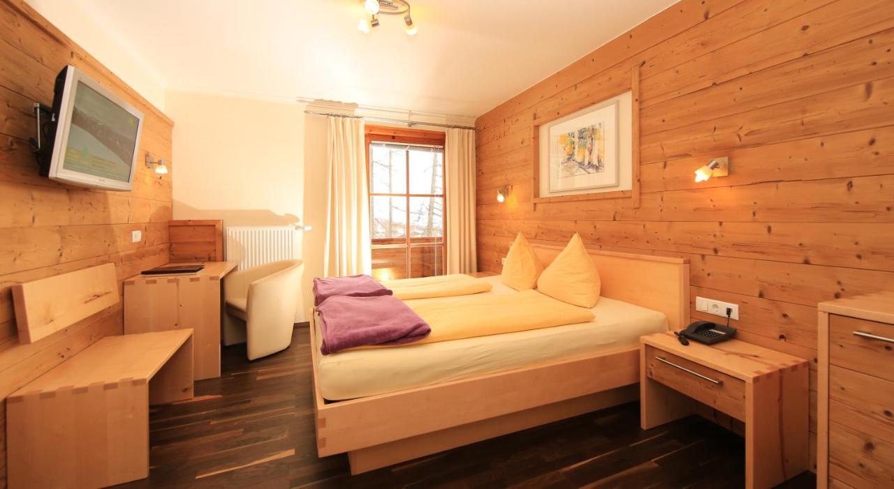 Hotel Laerchenhof Ramsau am Dachstein Bagian luar foto