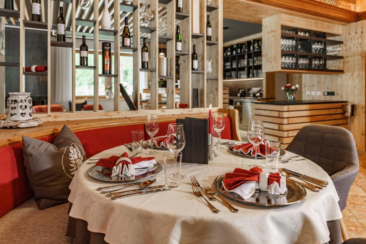 Hotel Laerchenhof Ramsau am Dachstein Bagian luar foto