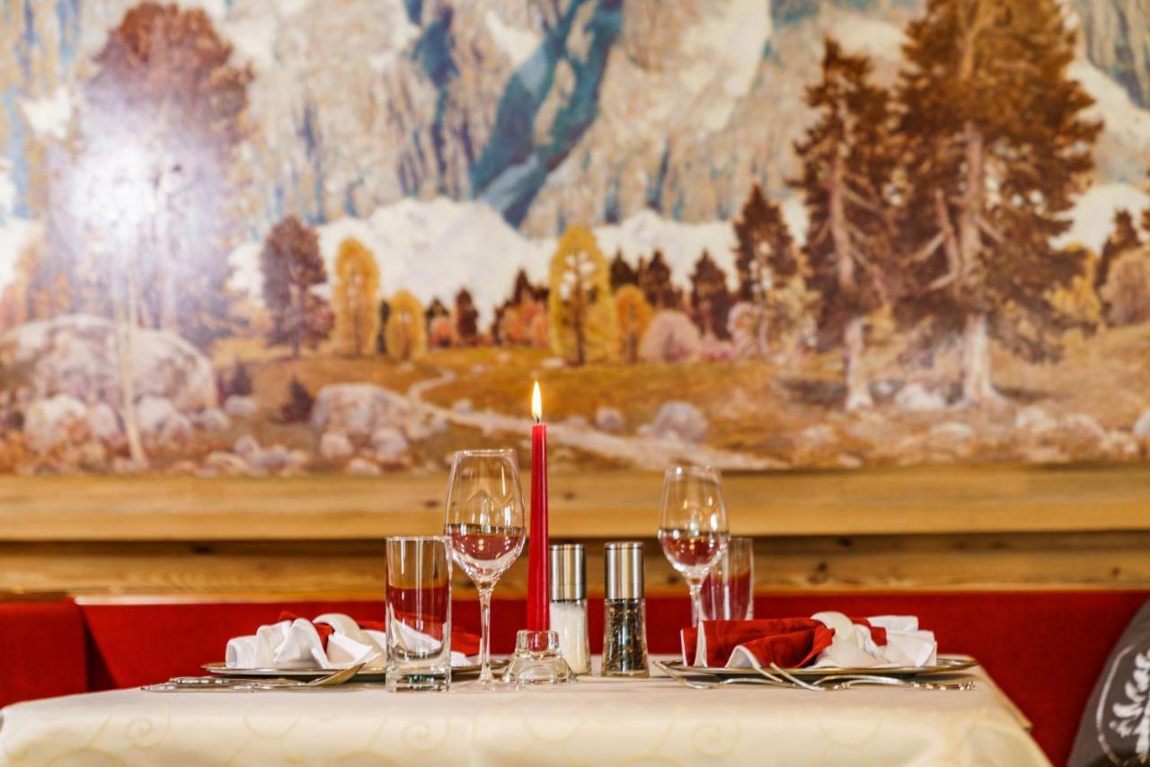Hotel Laerchenhof Ramsau am Dachstein Bagian luar foto