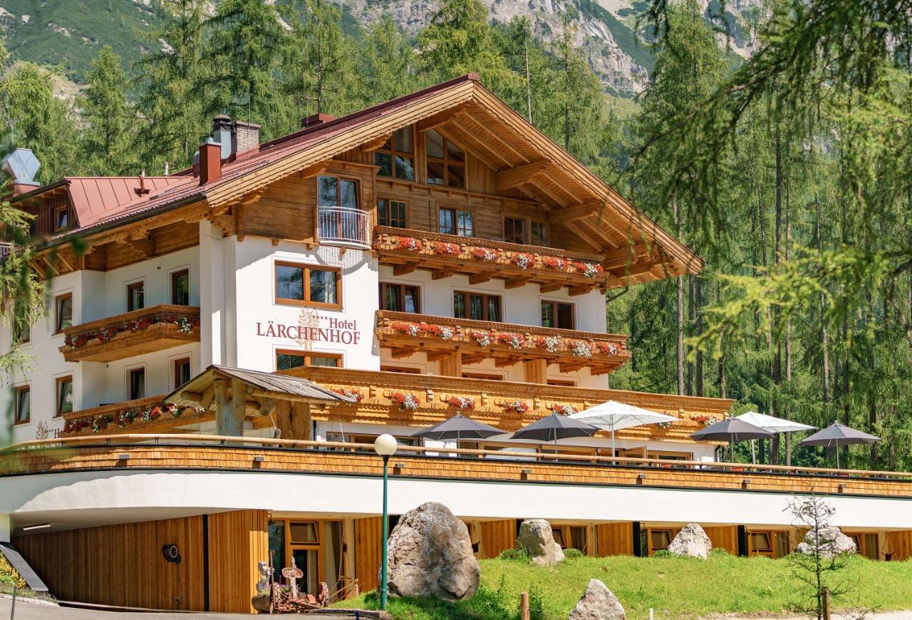 Hotel Laerchenhof Ramsau am Dachstein Bagian luar foto
